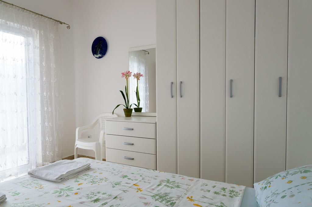 Apartment Begonia Of Kumbor 헤르섹 외부 사진